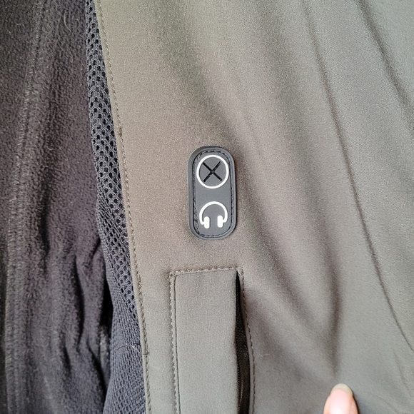 Guess S/CH Soft Shell Hooded Military Green Zip Women's Jacket Pockets Logo - Picture 7 of 13